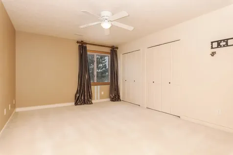17 Smokey Court Bloomington IL 61704