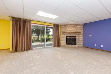 17 Smokey Court Bloomington IL 61704