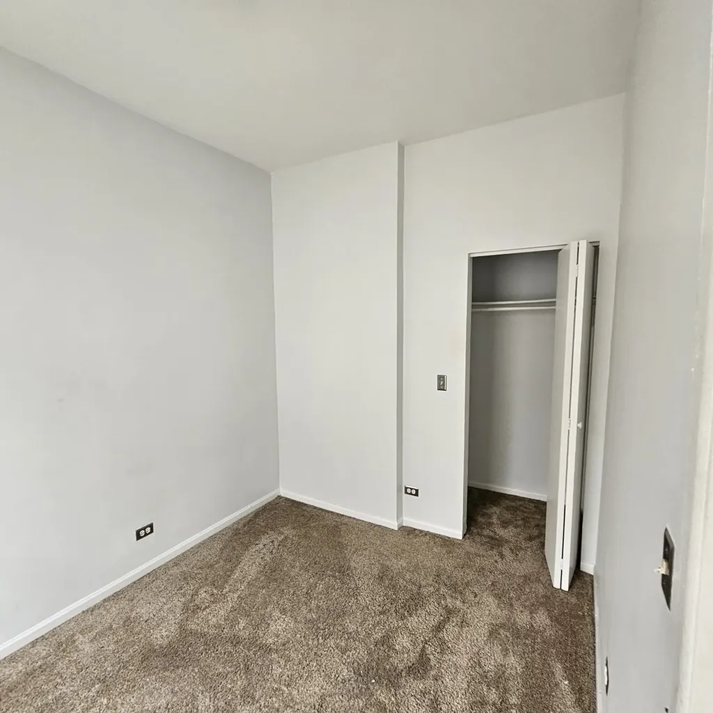 4008 West Wilcox Street Chicago IL 60624