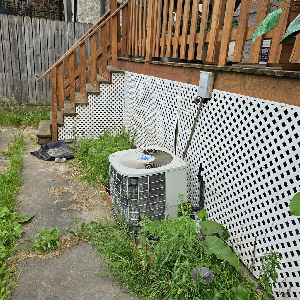 4008 West Wilcox Street Chicago IL 60624