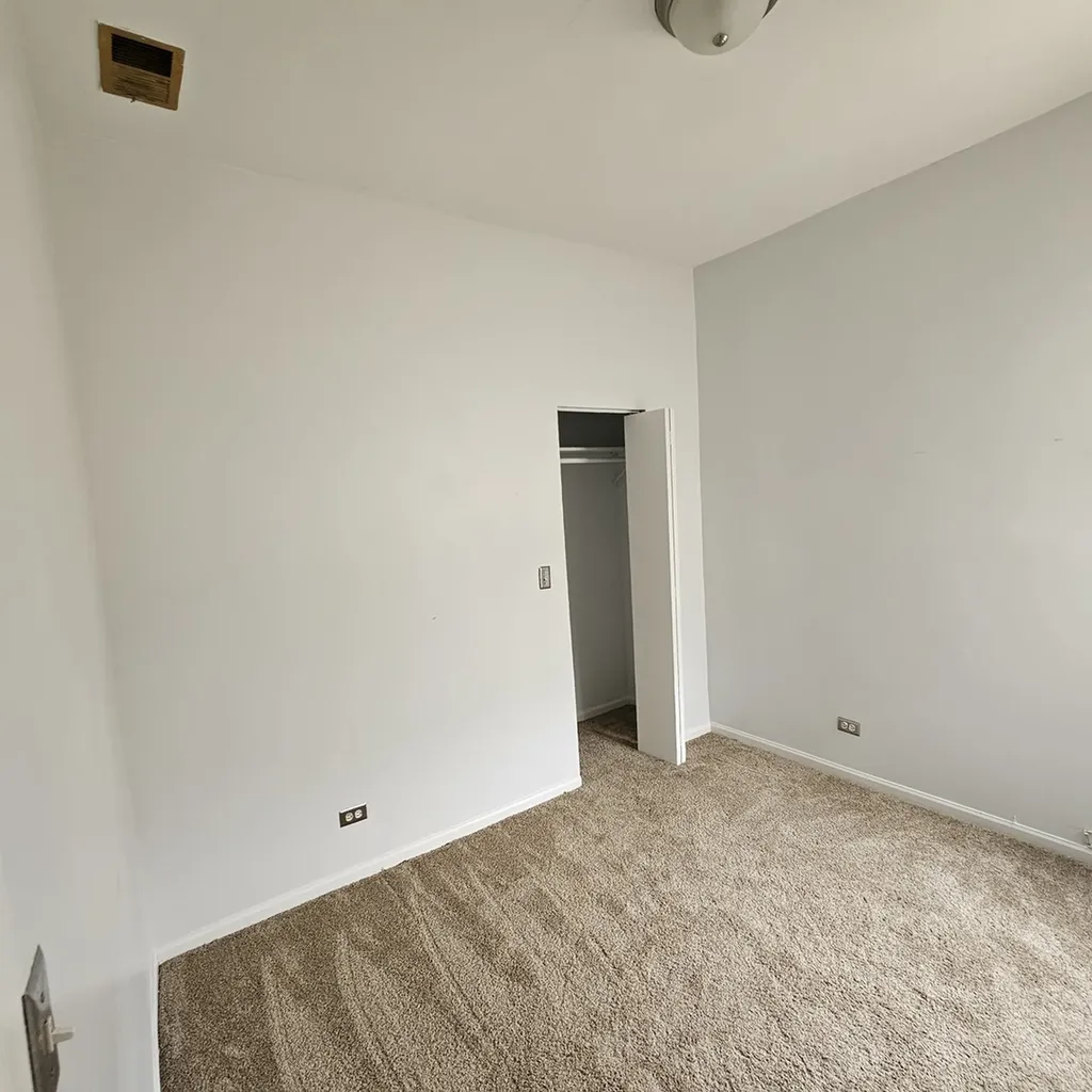 4008 West Wilcox Street Chicago IL 60624