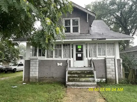 305 River Oaks Drive Calumet City IL 60409