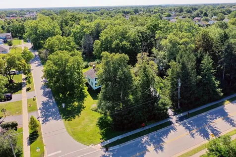 21763 North Deerpath Road Lake Zurich IL 60047