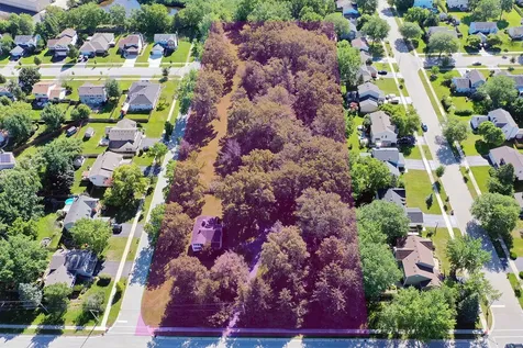 21763 North Deerpath Road Lake Zurich IL 60047