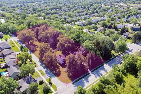 21763 North Deerpath Road Lake Zurich IL 60047