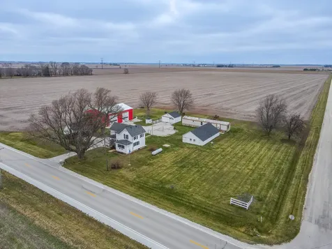 1565-B West 9000 North Road Manteno IL 60950