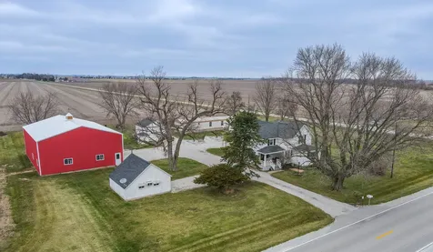 1565-B West 9000 North Road Manteno IL 60950