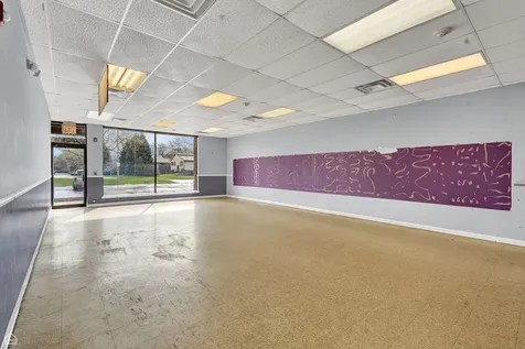 319 North Schmidt Circle Bolingbrook IL 60440