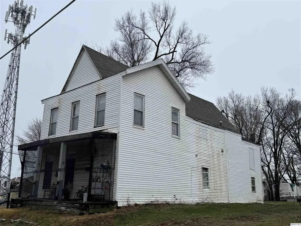 523 North 6th Quincy IL 62301