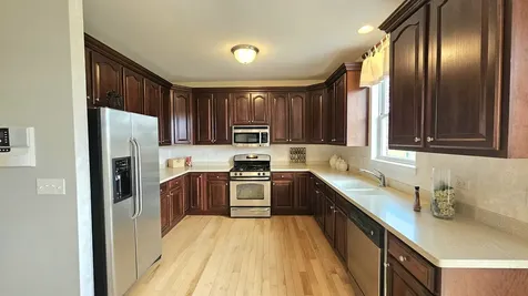 20137 Preston Lane Lynwood IL 60411