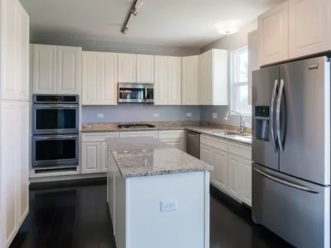 20137 Preston Lane Lynwood IL 60411