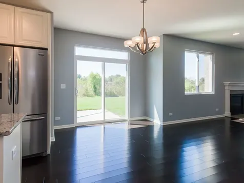 20137 Preston Lane Lynwood IL 60411