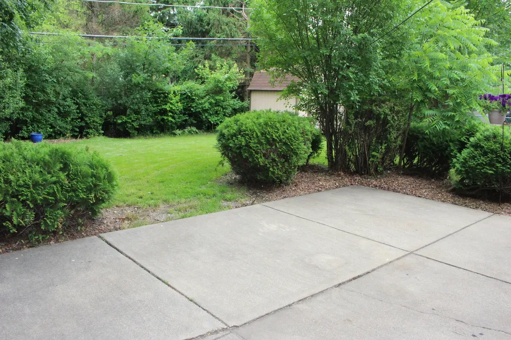 283 South Fair Avenue Elmhurst IL 60126