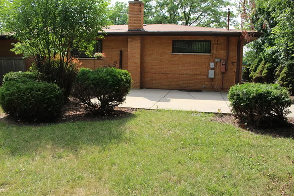 283 South Fair Avenue Elmhurst IL 60126