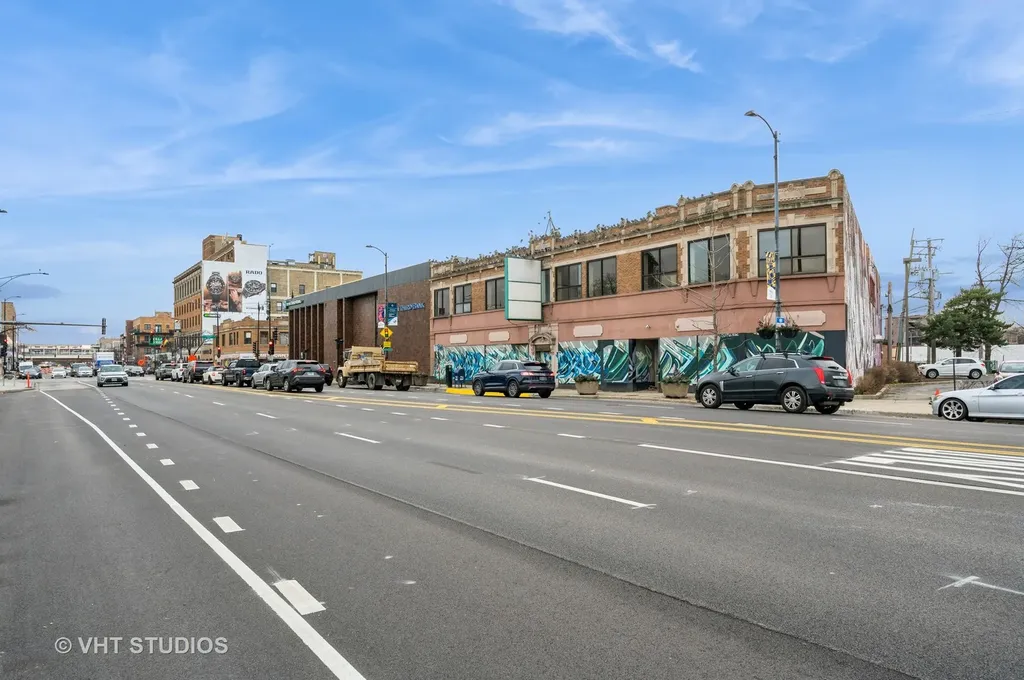 4820 North Western Avenue Chicago IL 60625