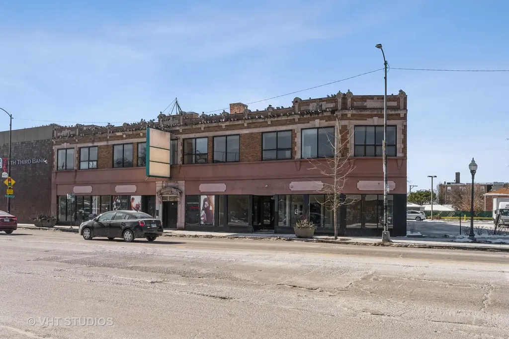 4820 North Western Avenue Chicago IL 60625