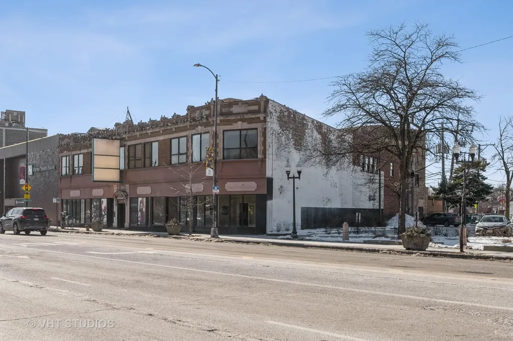 4820 North Western Avenue Chicago IL 60625