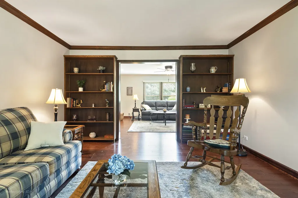 800 Manchester Street Naperville IL 60563