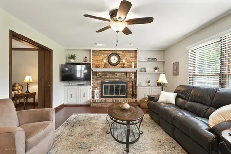 800 Manchester Street Naperville IL 60563