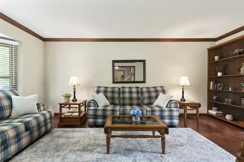 800 Manchester Street Naperville IL 60563