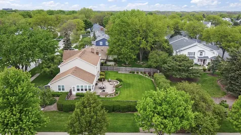 800 Manchester Street Naperville IL 60563