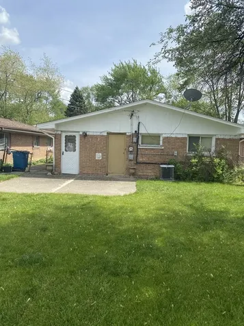 1521 East 13th Place Ford Heights IL 60411