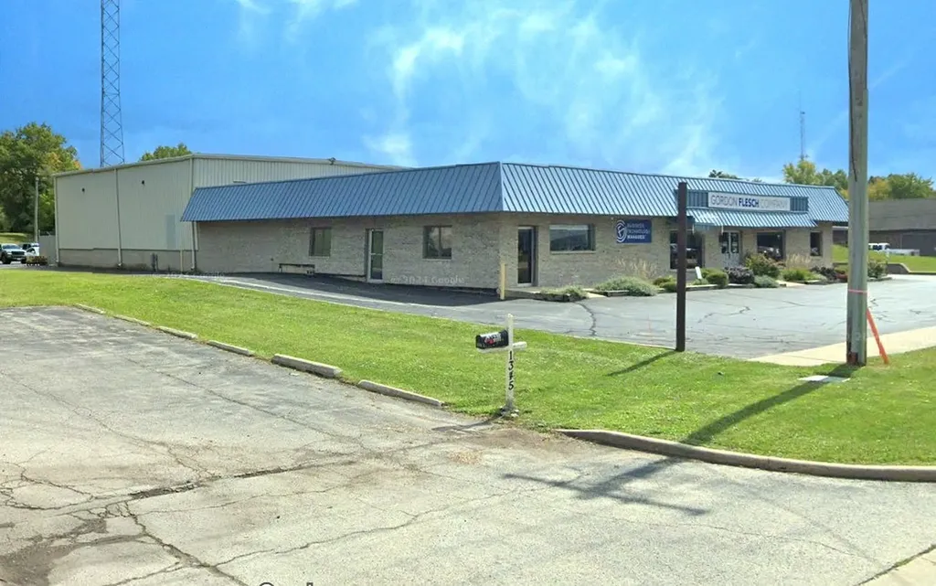 1375 South Eastwood Drive Woodstock IL 60098