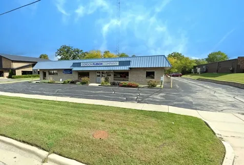 1375 South Eastwood Drive Woodstock IL 60098