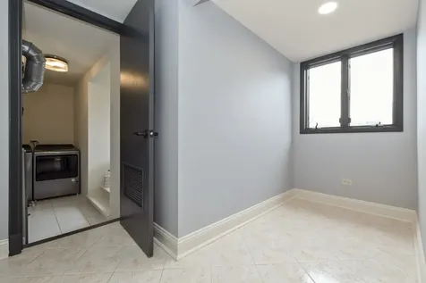 7920 West Lakeview Court Palos Heights IL 60463