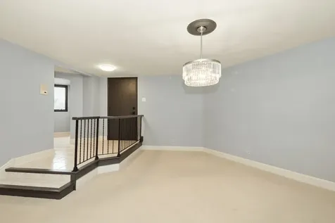 7920 West Lakeview Court Palos Heights IL 60463