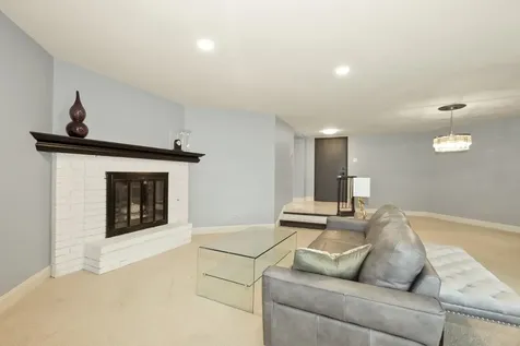 7920 West Lakeview Court Palos Heights IL 60463