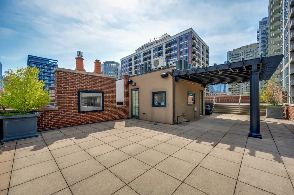 460 West Huron Street Chicago IL 60654