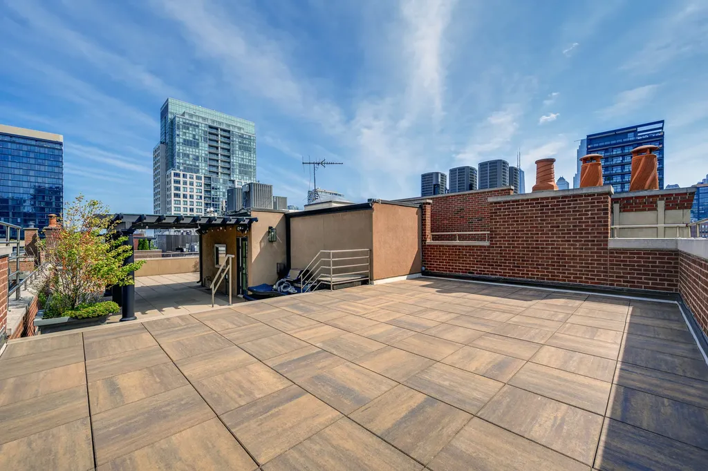 460 West Huron Street Chicago IL 60654