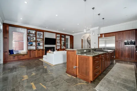 460 West Huron Street Chicago IL 60654