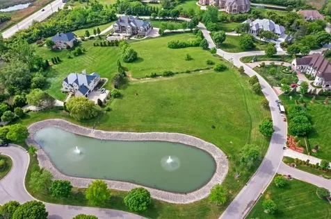 8 Falcon Lakes Drive South Barrington IL 60010