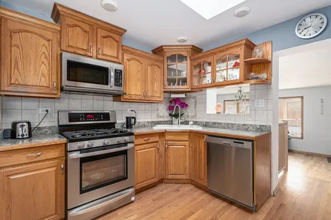 7901 West 93rd Street Hickory Hills IL 60457