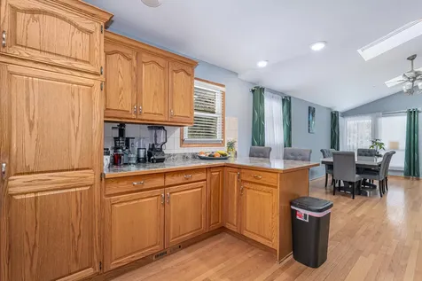 7901 West 93rd Street Hickory Hills IL 60457