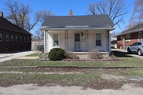 312 South Everett Street Streator IL 61364