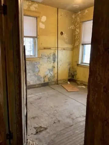 5716 South Indiana Avenue Chicago IL 60637