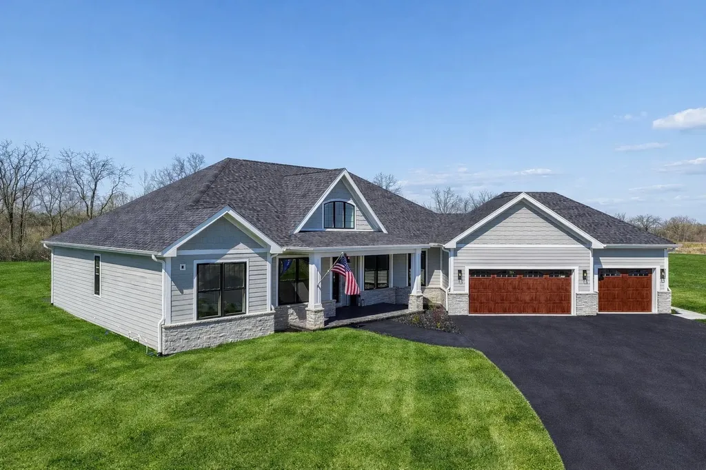 10208 Oakdale Drive Huntley IL 60142
