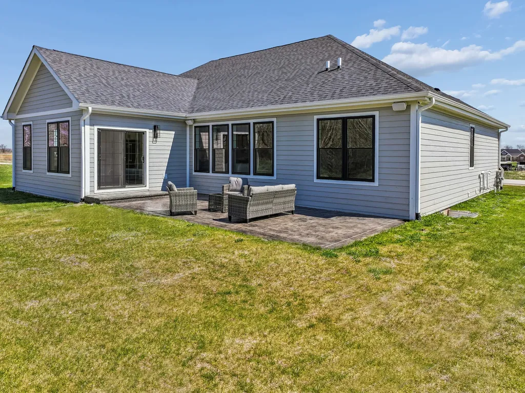 10208 Oakdale Drive Huntley IL 60142