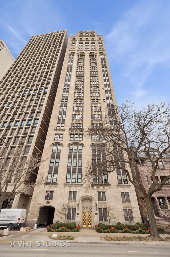 1242 North Lake Shore Drive Chicago IL 60610