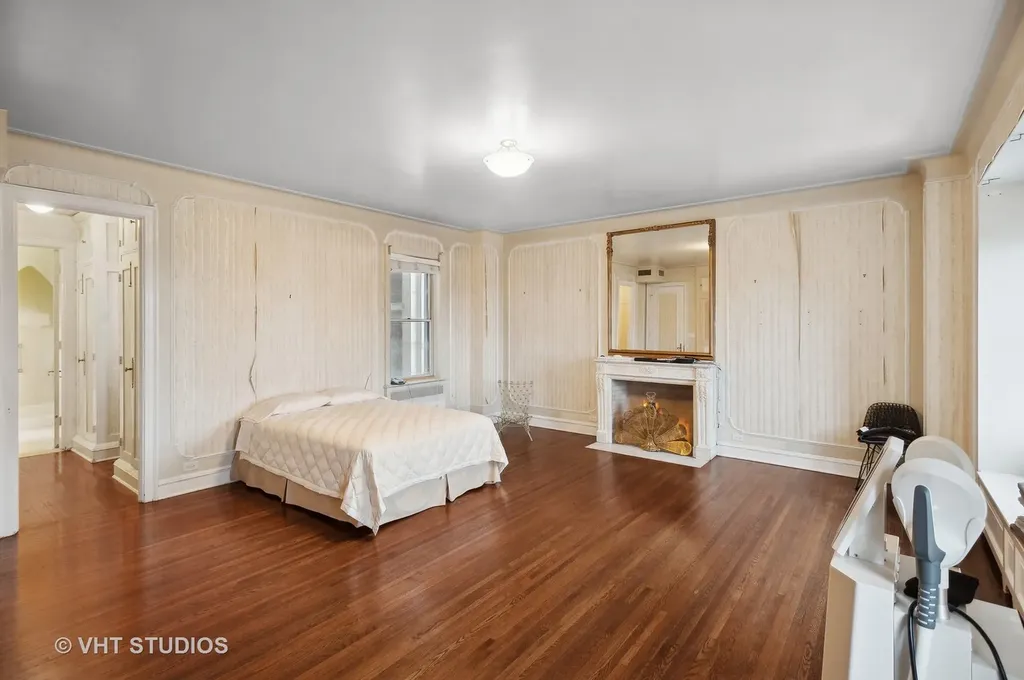 1242 North Lake Shore Drive Chicago IL 60610