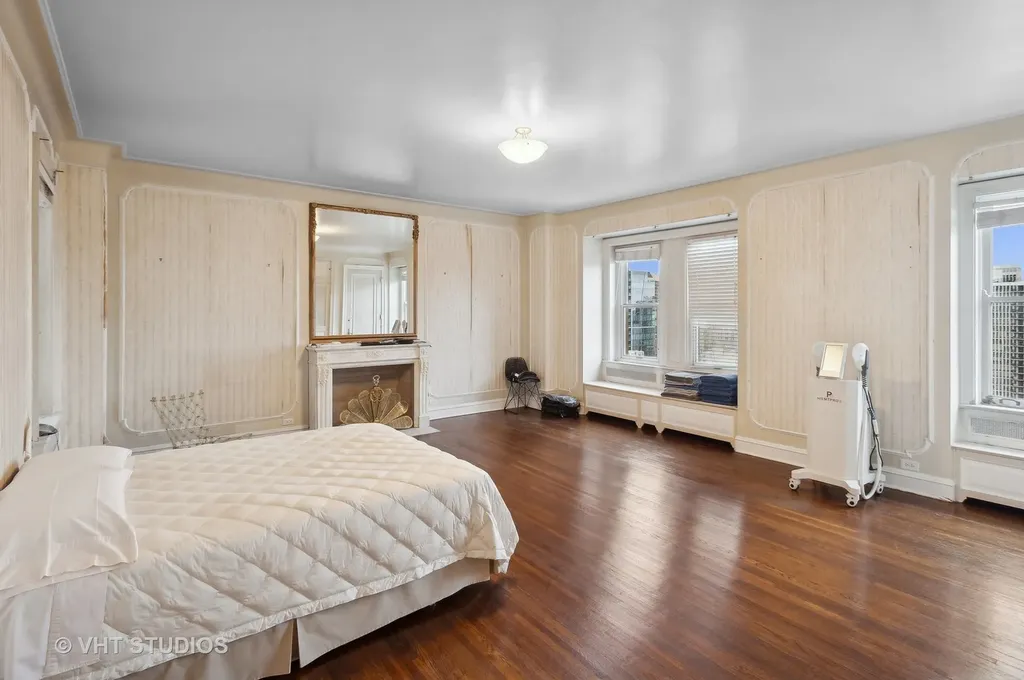 1242 North Lake Shore Drive Chicago IL 60610