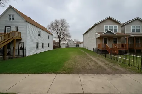 2457 West 46th Place Chicago IL 60632