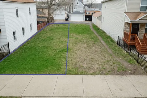 2457 West 46th Place Chicago IL 60632