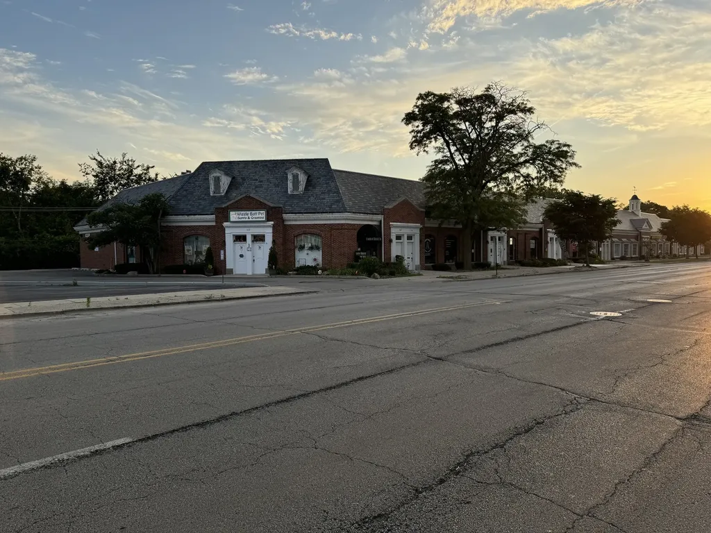 630-642 Busse Highway Park Ridge IL 60068
