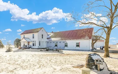 1500 North Cr 150e Road Atwood IL 61913