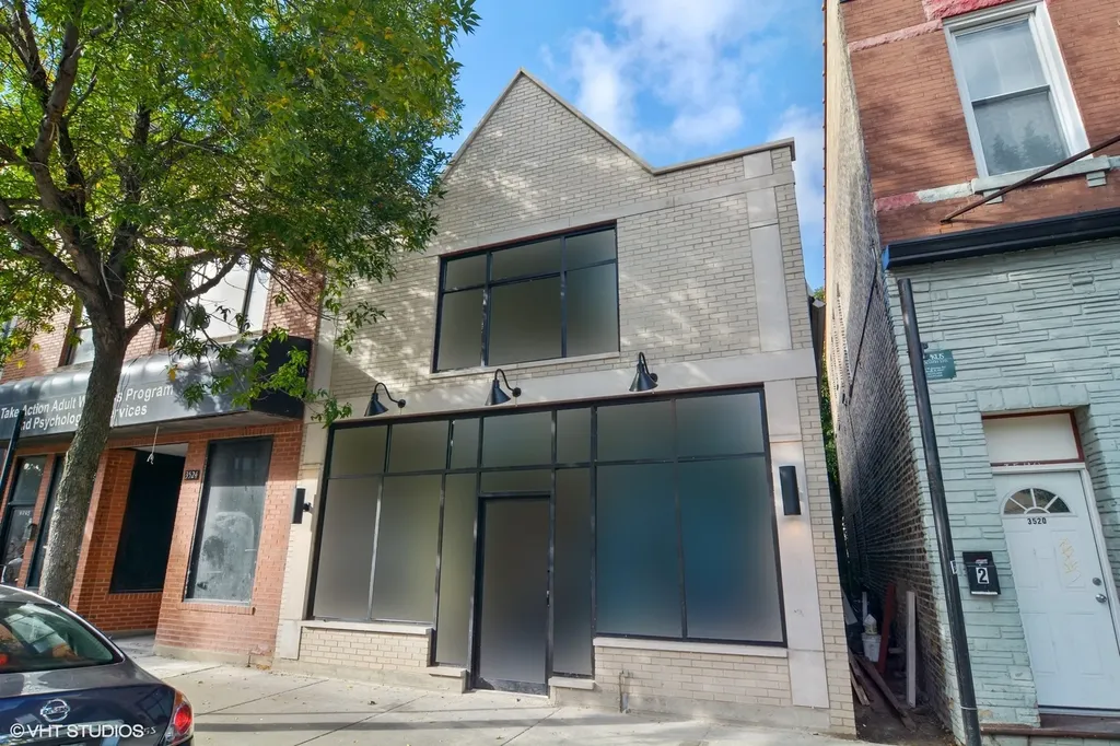 3522 West Armitage Avenue Chicago IL 60647