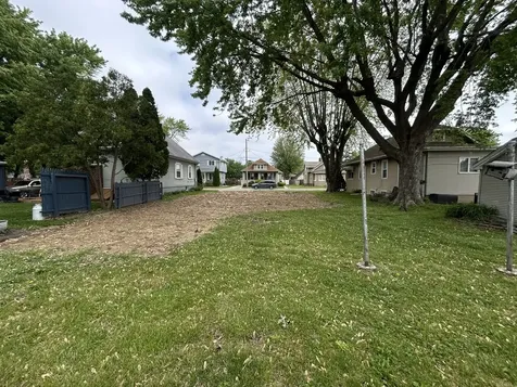 616 12TH Street Peru IL 61354